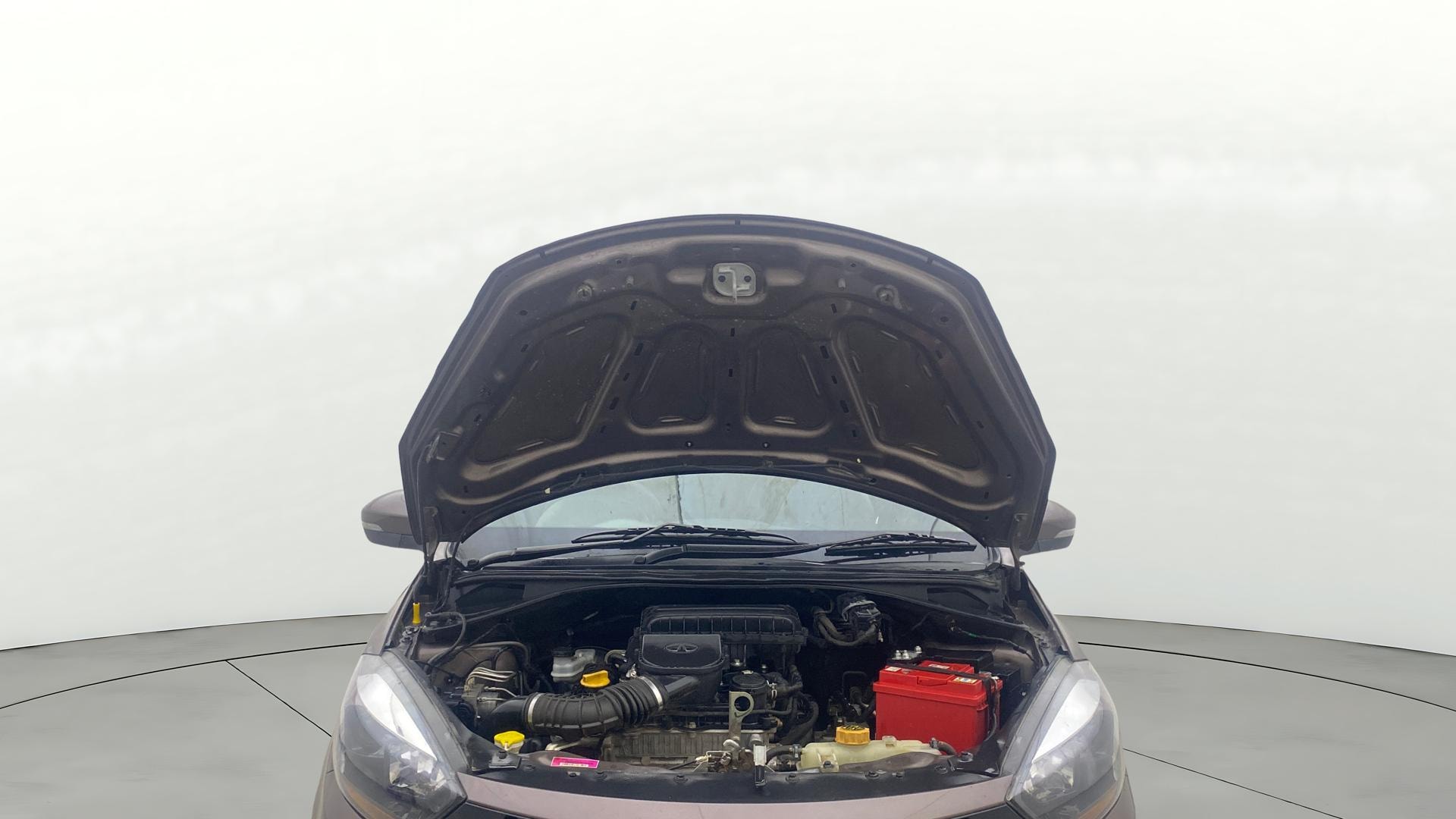 View 2020 Tata Tiago Revotorq XB Image 32 Used 2020 Tata Tiago Revotorq XB Image 32