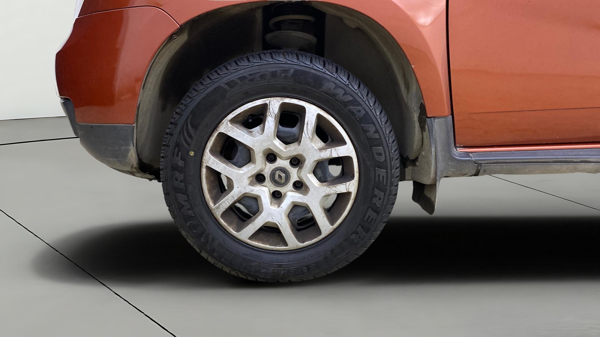 View 2016 Renault Duster Petrol RXL Image 28 Used 2016 Renault Duster Petrol RXL Image 28