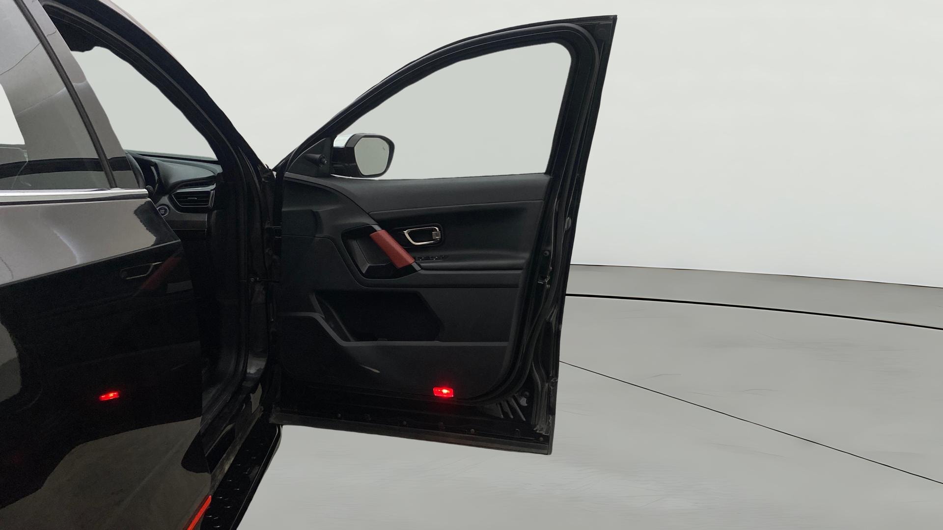 View 2023 Tata Harrier XE Image 48 Used 2023 Tata Harrier XE Image 48