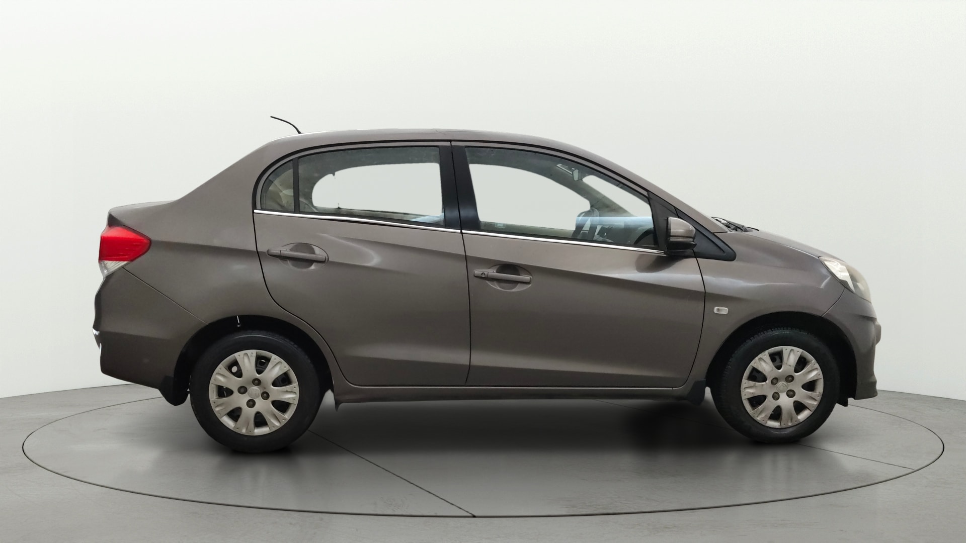 View 2015 Honda Amaze E MT Petrol BS IV Image 8 Used 2015 Honda Amaze E MT Petrol BS IV Image 8