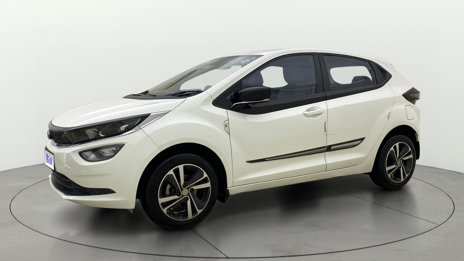View 2024 Tata Altroz XZ Petrol Image 21 Used 2024 Tata Altroz XZ Petrol Image 21