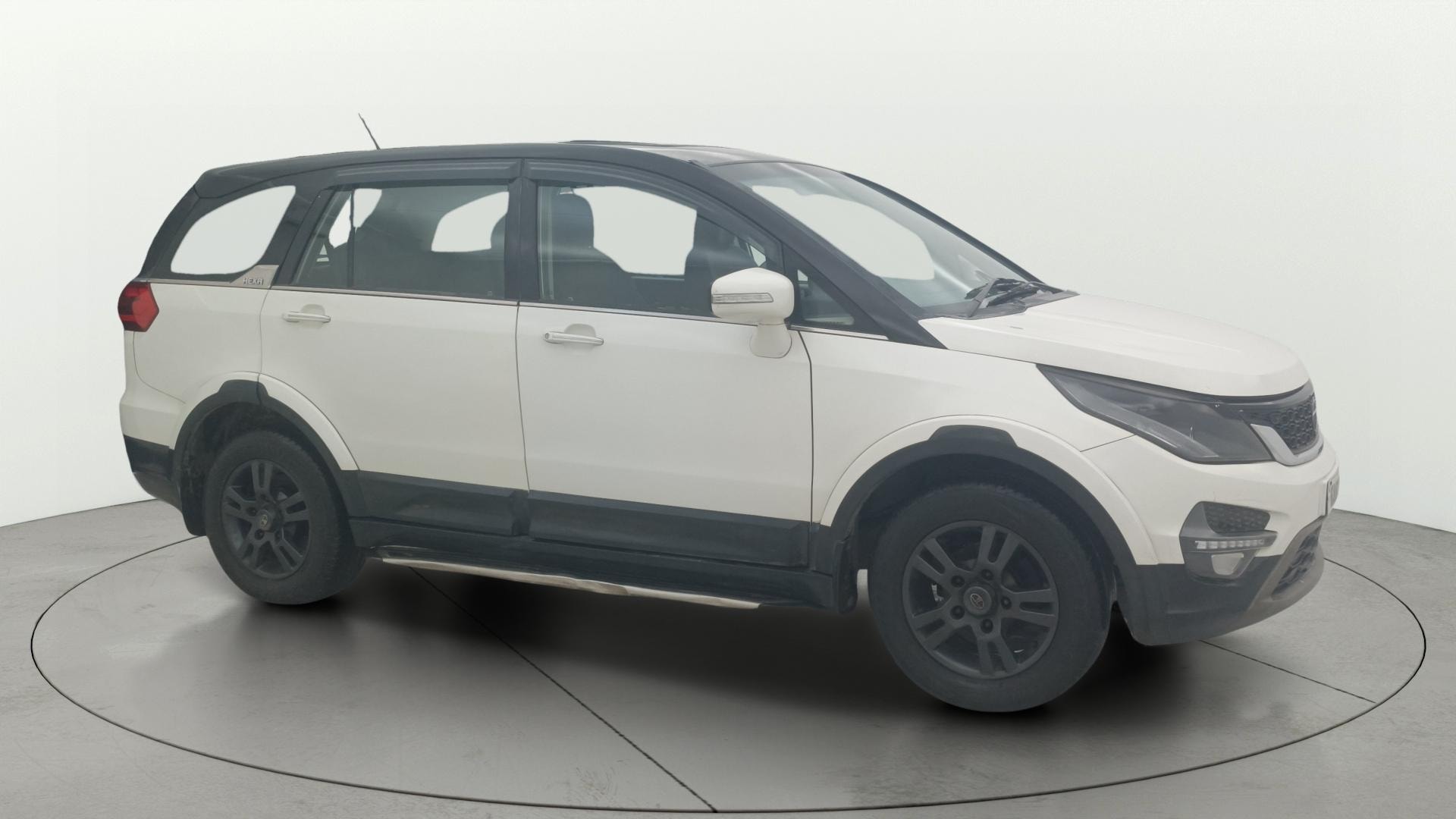 View 2019 Tata Hexa XTA 4X2 Image 24 Used 2019 Tata Hexa XTA 4X2 Image 24