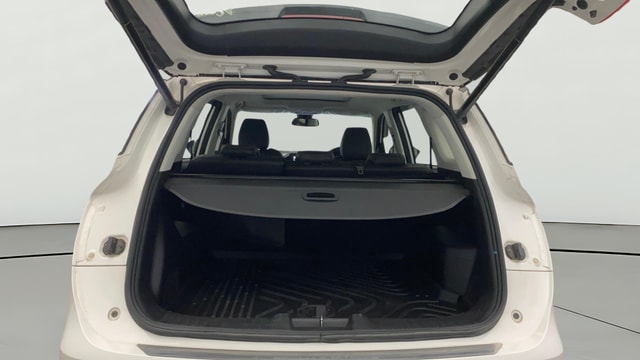 View MG Hector Image 43 Used MG Hector Image 43