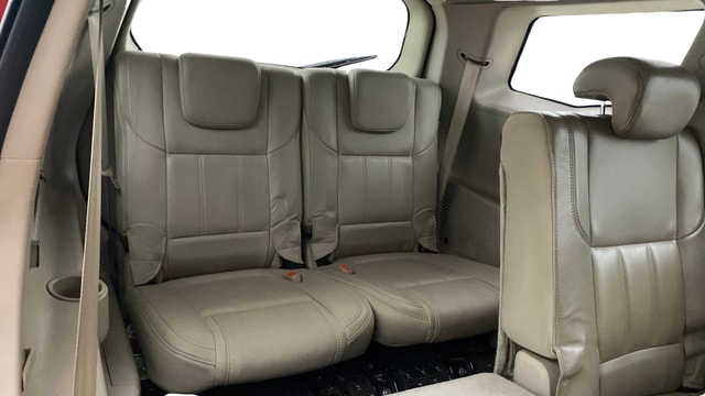 View Mahindra XUV500 Image 10 Used Mahindra XUV500 Image 10