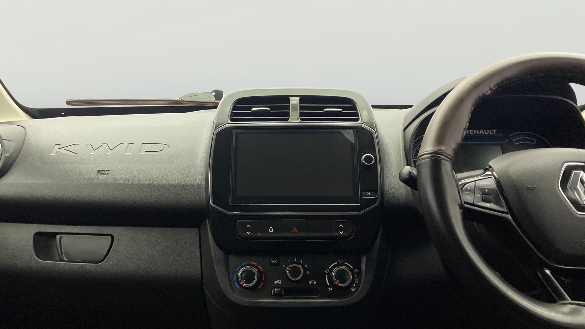 View 2024 Renault Kwid RXT 1.0 Image 17 Used 2024 Renault Kwid RXT 1.0 Image 17