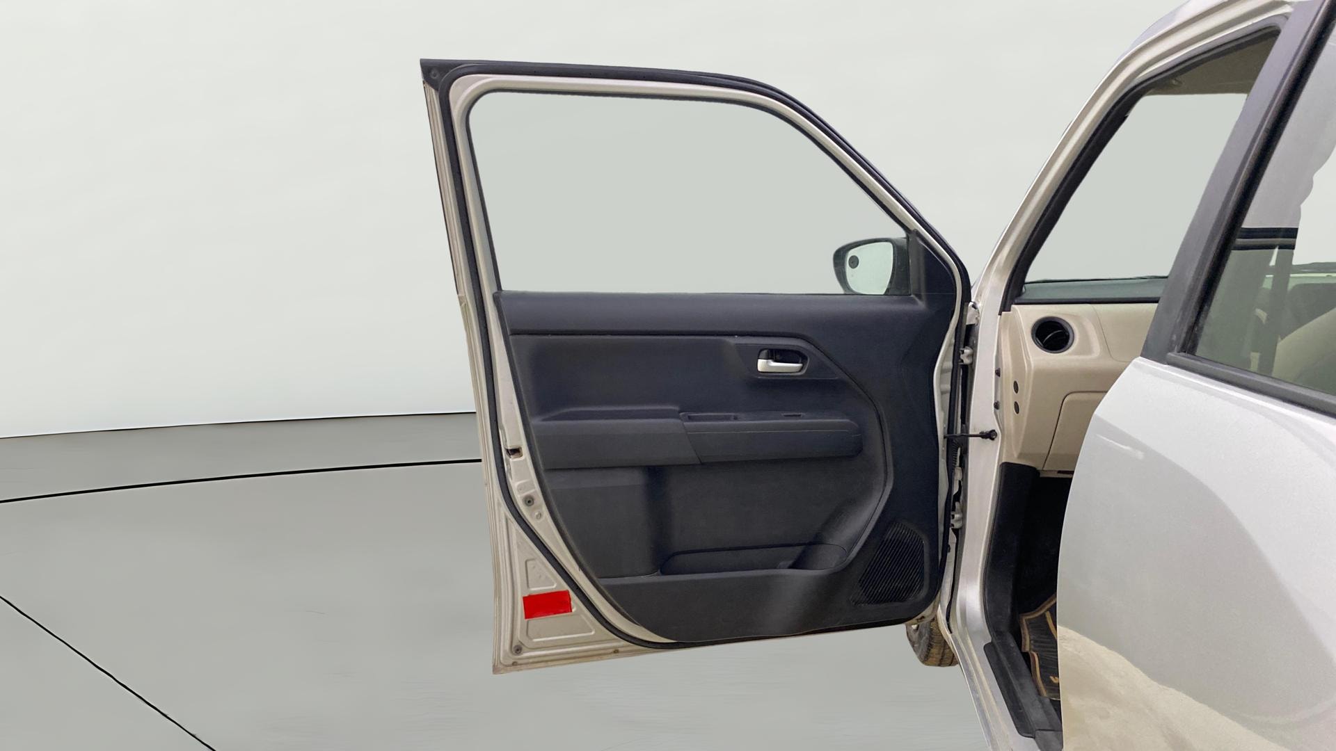 View 2019 Maruti Suzuki 1000 Base Variant Image 30 Used 2019 Maruti Suzuki 1000 Base Variant Image 30