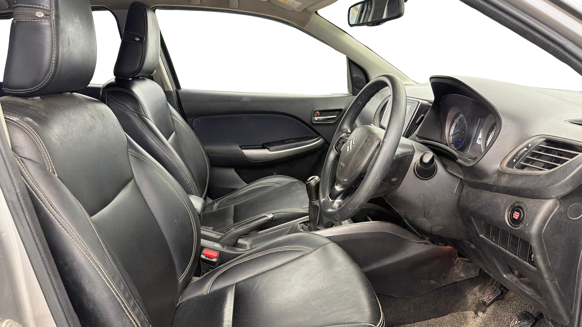 View 2019 Maruti Suzuki 1000 Base Variant Image 16 Used 2019 Maruti Suzuki 1000 Base Variant Image 16