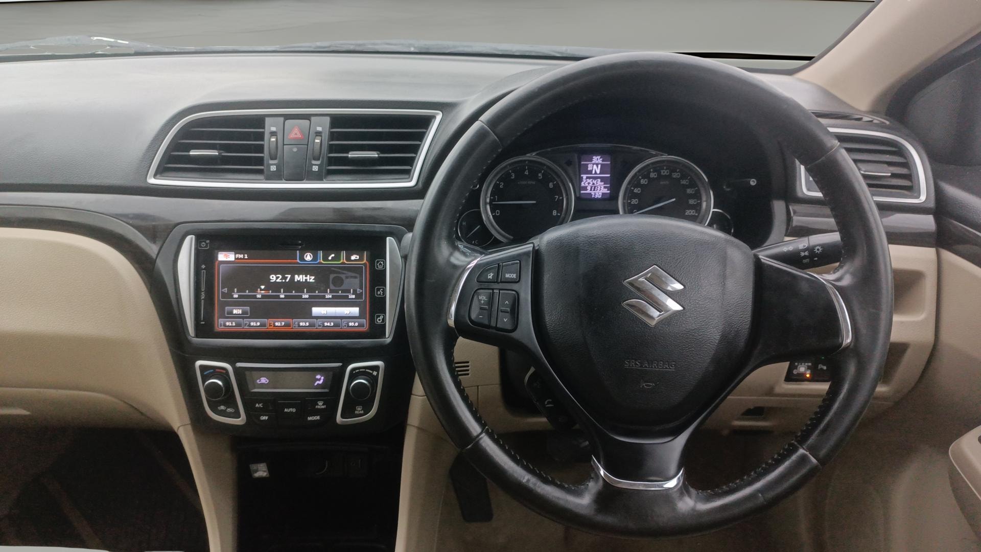 View 2017 Maruti Suzuki 1000 Base Variant Image 12 Used 2017 Maruti Suzuki 1000 Base Variant Image 12