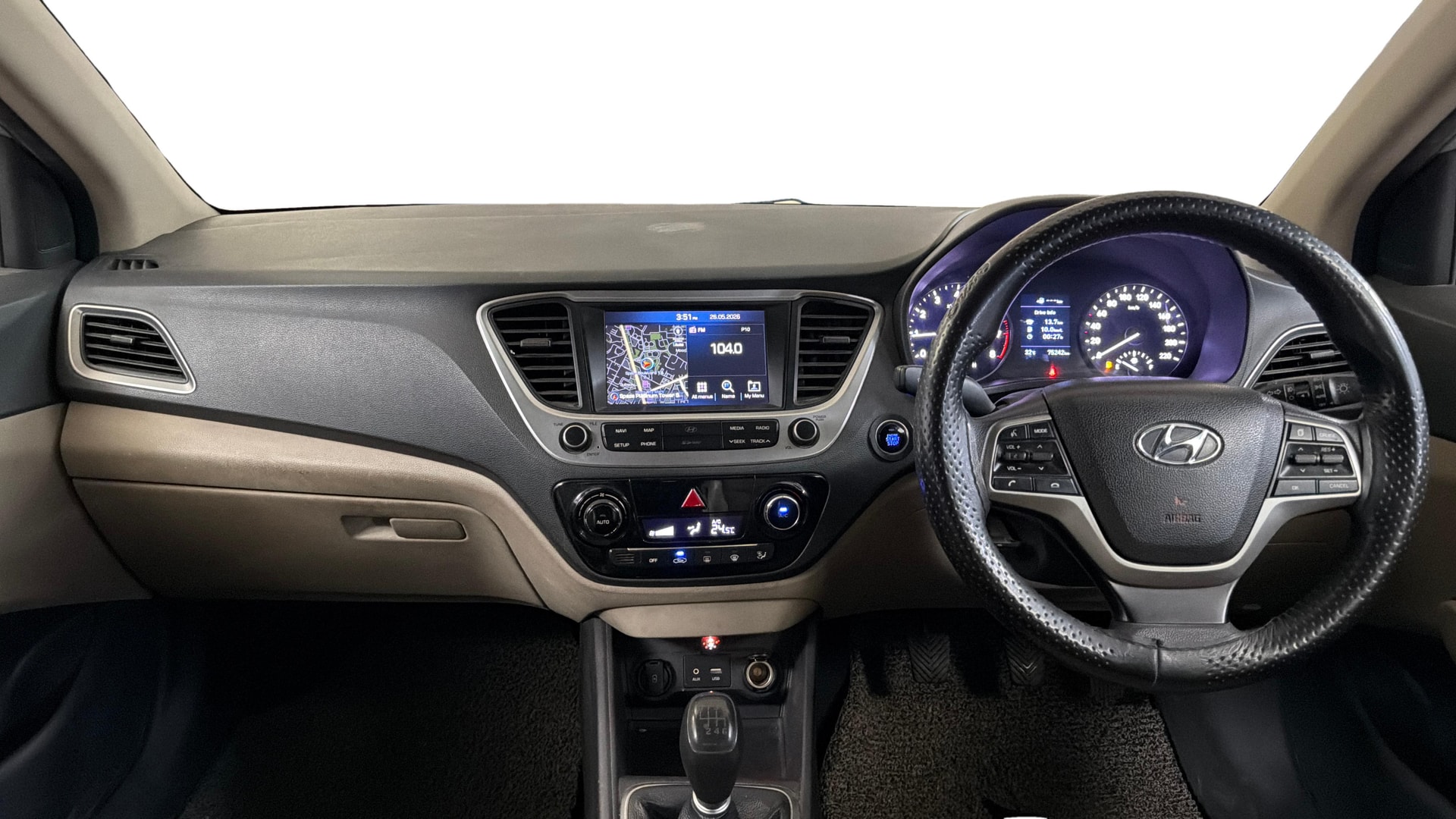 View 2019 Hyundai Verna 1.6 VTVT SX Image 30 Used 2019 Hyundai Verna 1.6 VTVT SX Image 30