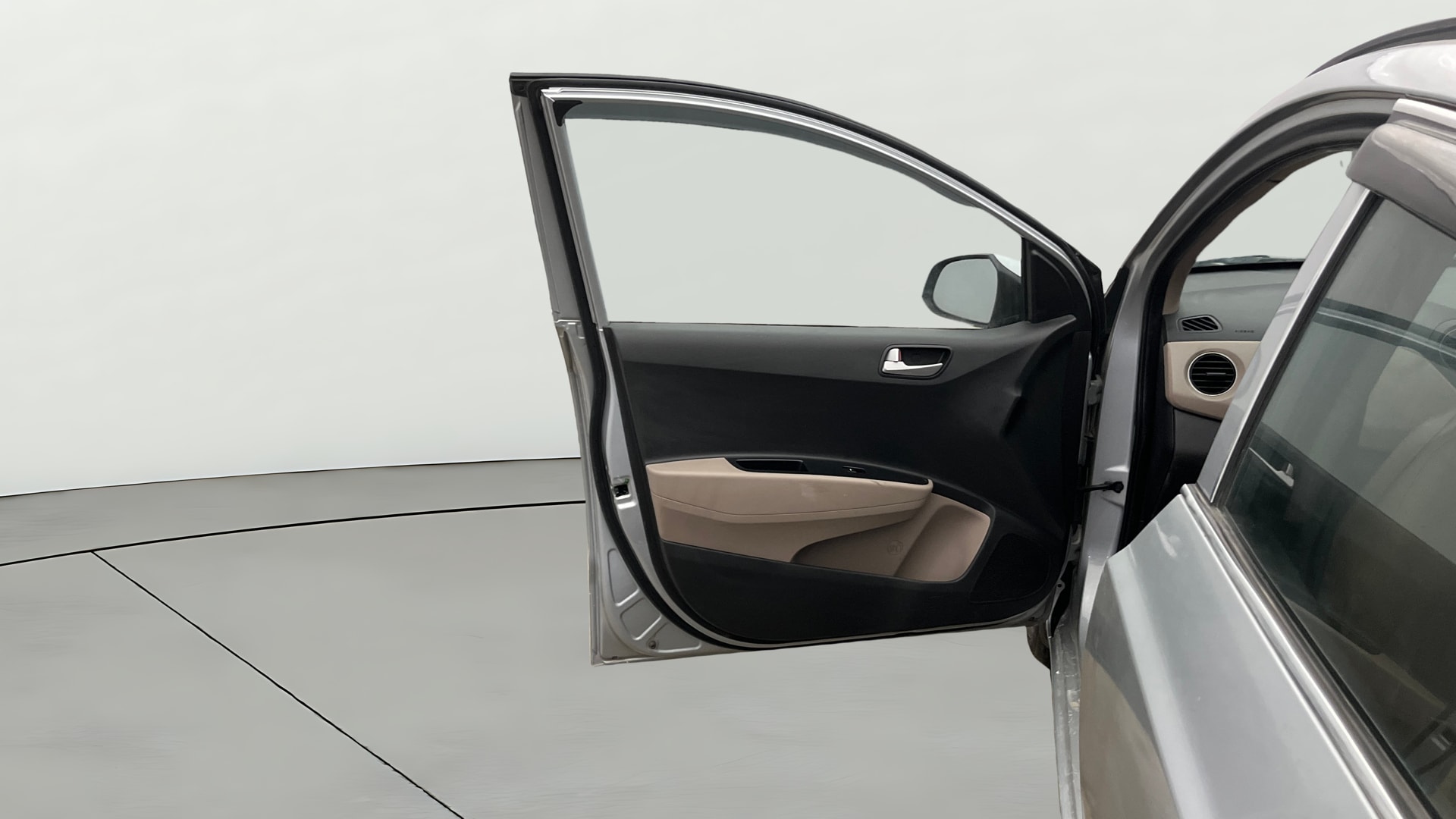 View 2019 Hyundai Grand i10 Sportz 1.2 Kappa Image 31 Used 2019 Hyundai Grand i10 Sportz 1.2 Kappa Image 31