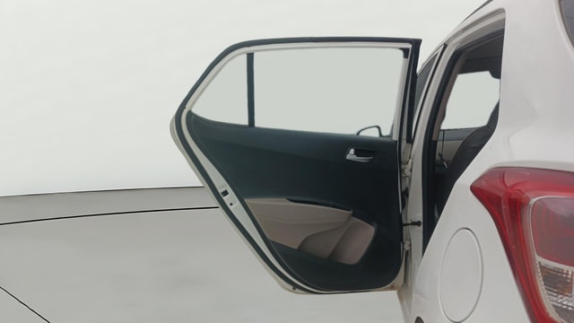 View Hyundai Grand i10 Image 14 Used Hyundai Grand i10 Image 14