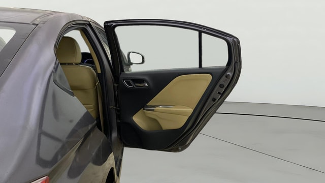 View Honda City ZX Image 8 Used Honda City ZX Image 8