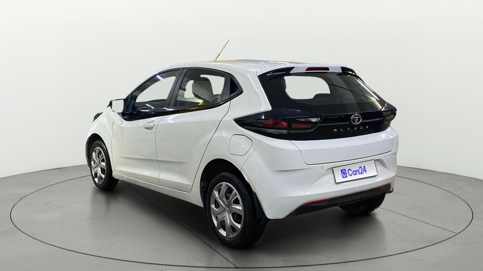 View 2021 Tata Altroz XT Petrol Image 2 Used 2021 Tata Altroz XT Petrol Image 2