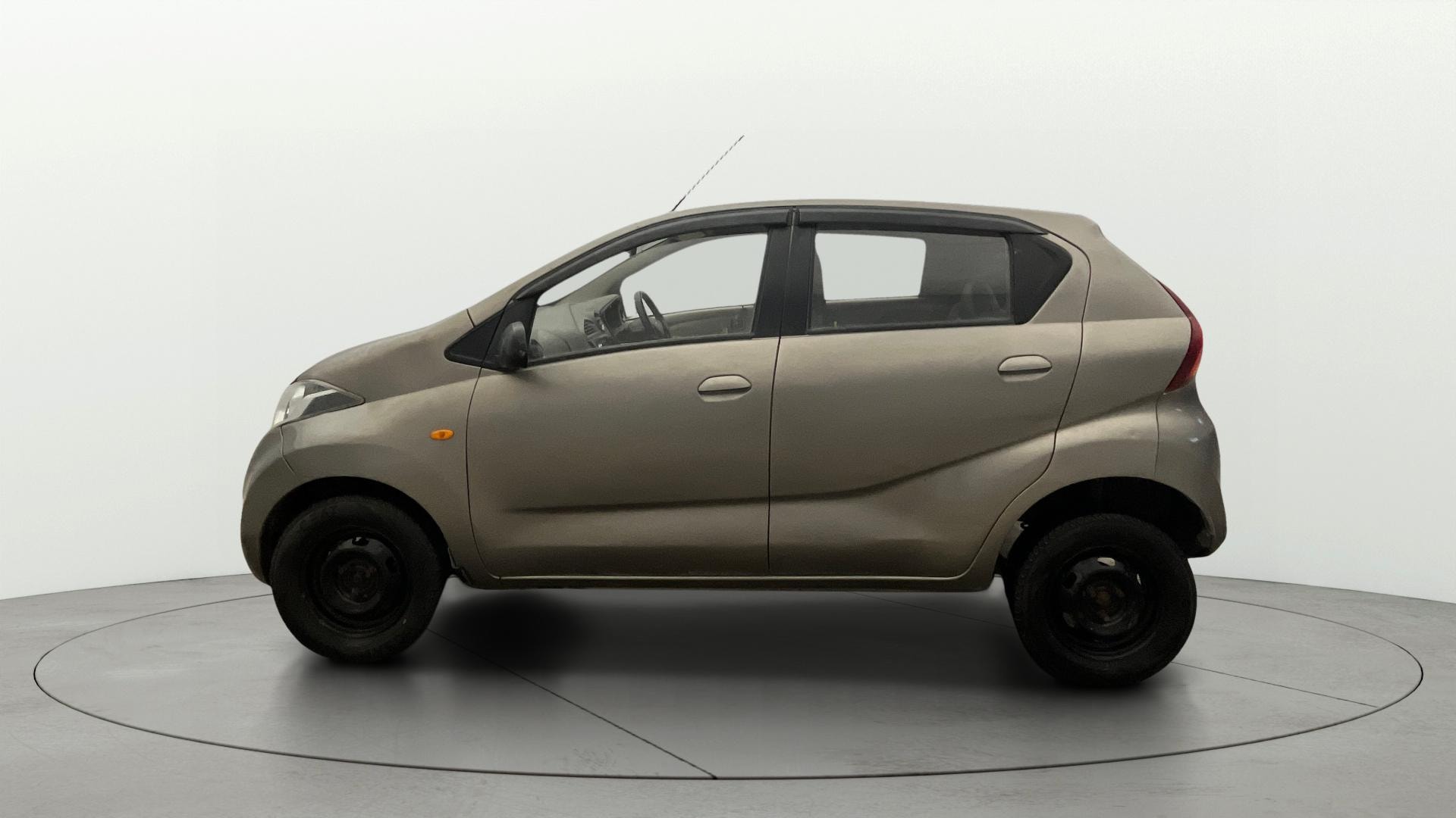 View 2017 Datsun Redi GO T(O)-0.8L BS IV Image 5 Used 2017 Datsun Redi GO T(O)-0.8L BS IV Image 5