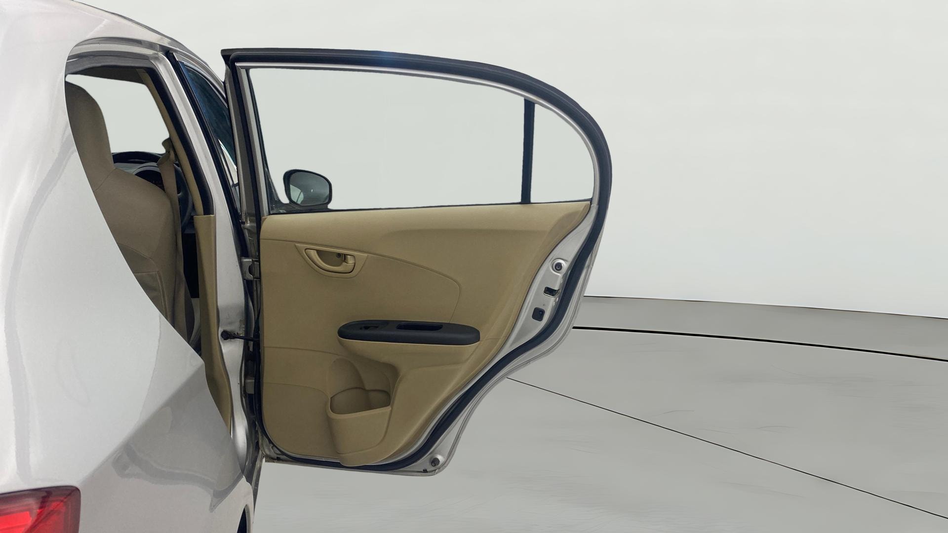 View 2014 Honda Amaze E MT Petrol BS IV Image 7 Used 2014 Honda Amaze E MT Petrol BS IV Image 7