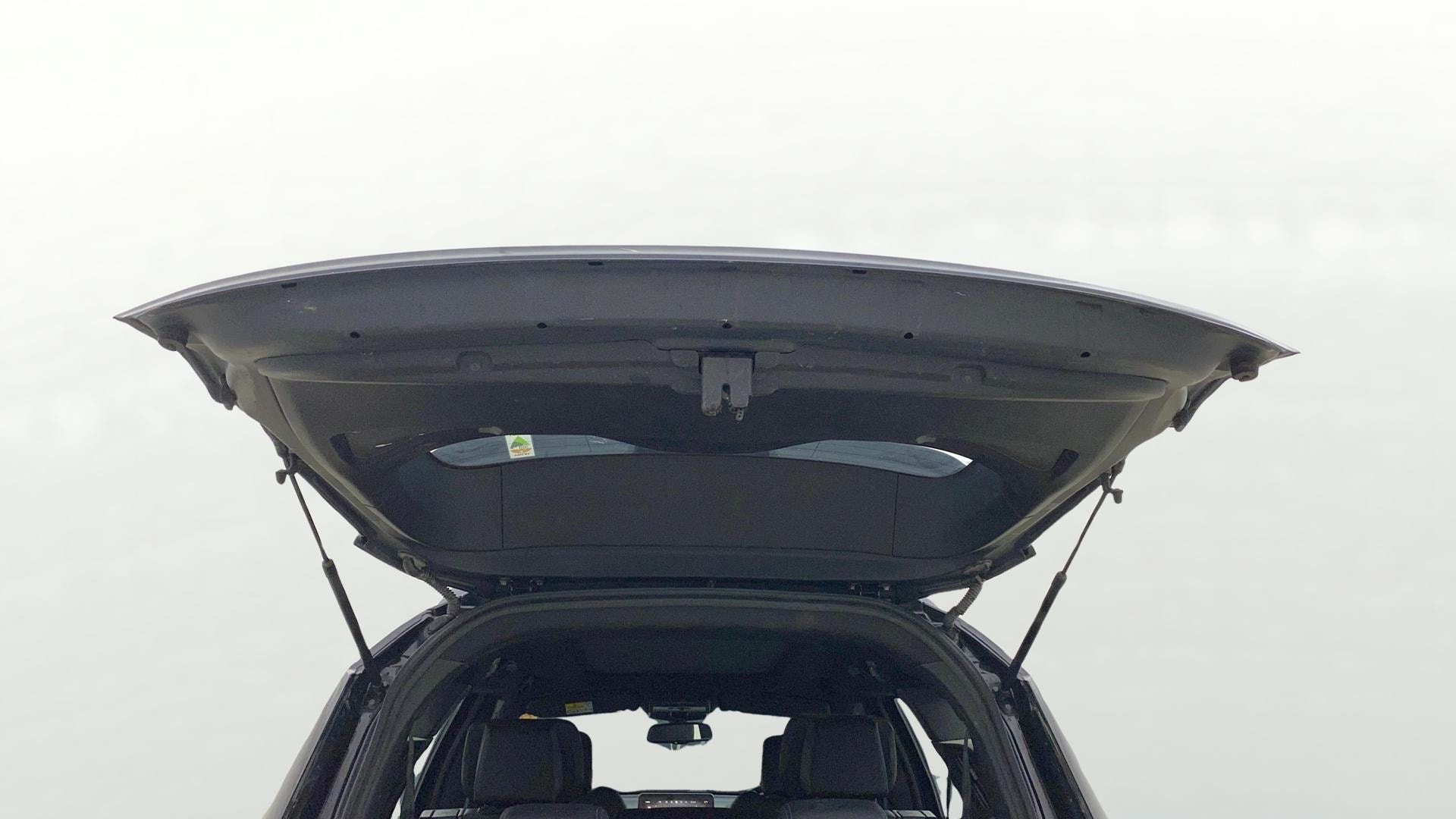View 2023 Tata Safari XZA Plus Option Dark Image 33 Used 2023 Tata Safari XZA Plus Option Dark Image 33