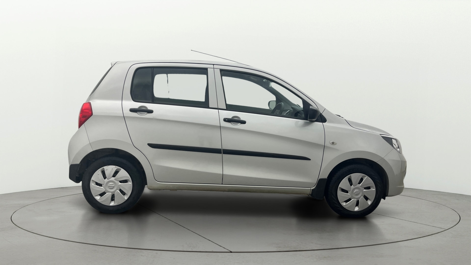 View 2016 Maruti Suzuki 1000 Base Variant Image 8 Used 2016 Maruti Suzuki 1000 Base Variant Image 8