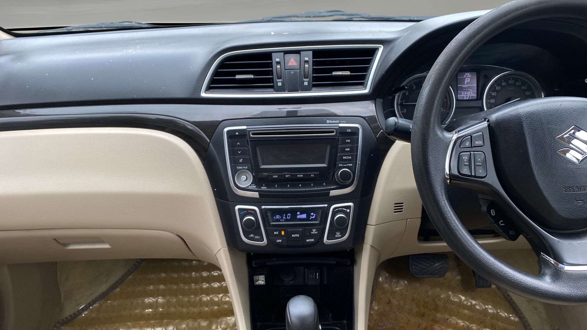 View 2016 Maruti Suzuki 1000 Base Variant Image 31 Used 2016 Maruti Suzuki 1000 Base Variant Image 31