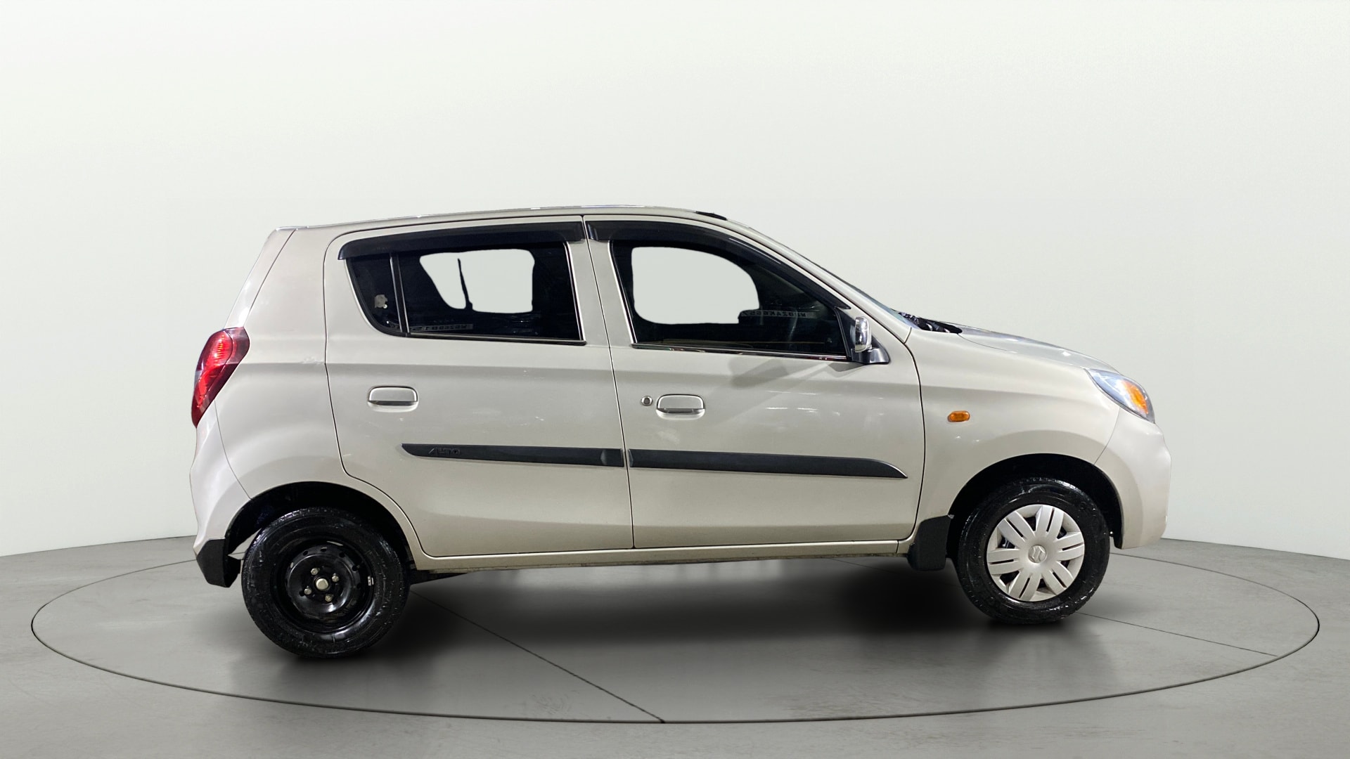 View 2022 Maruti Suzuki 1000 Base Variant Image 8 Used 2022 Maruti Suzuki 1000 Base Variant Image 8