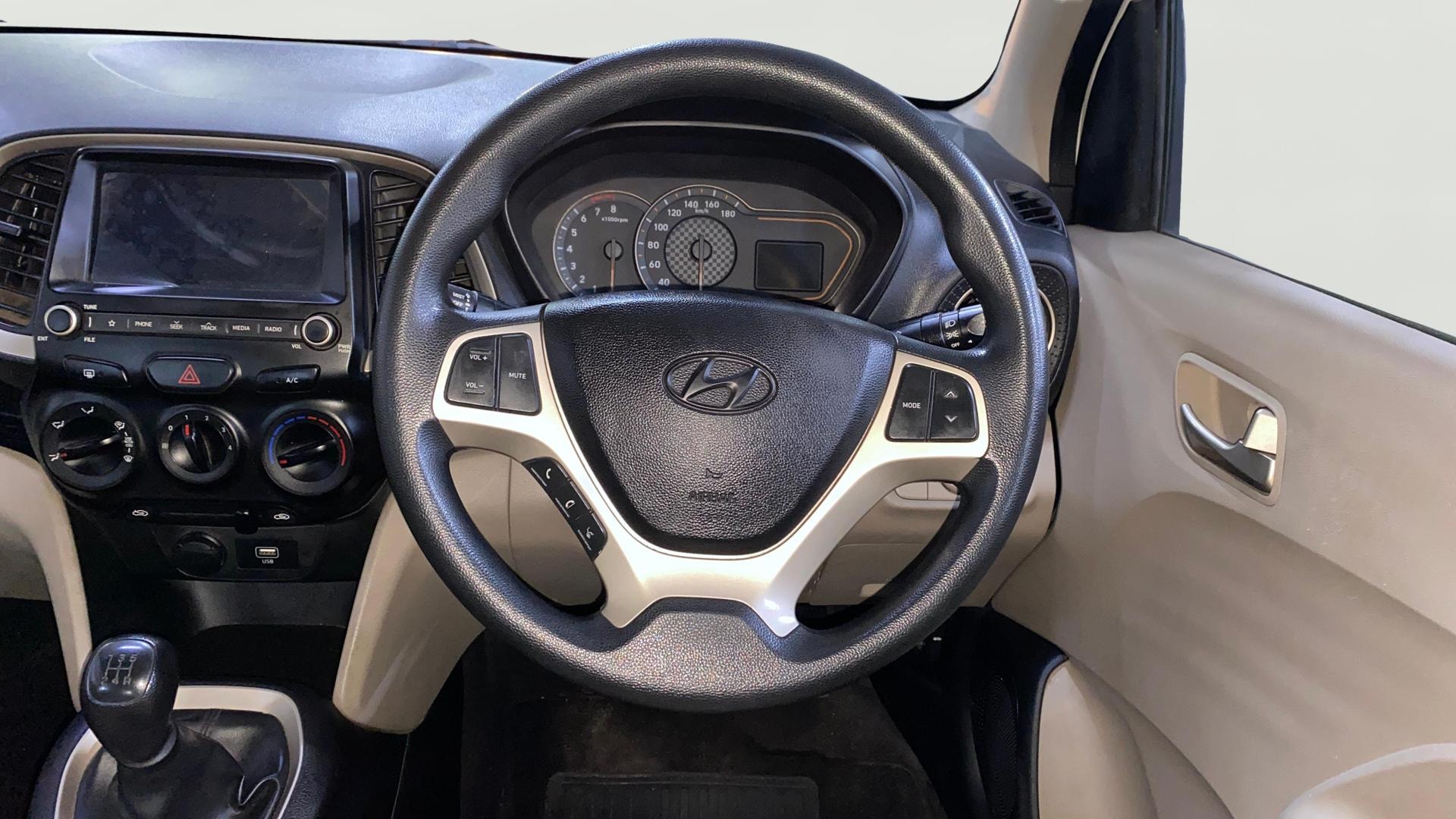 View 2019 Hyundai New Santro D-Lite Petrol Image 20 Used 2019 Hyundai New Santro D-Lite Petrol Image 20