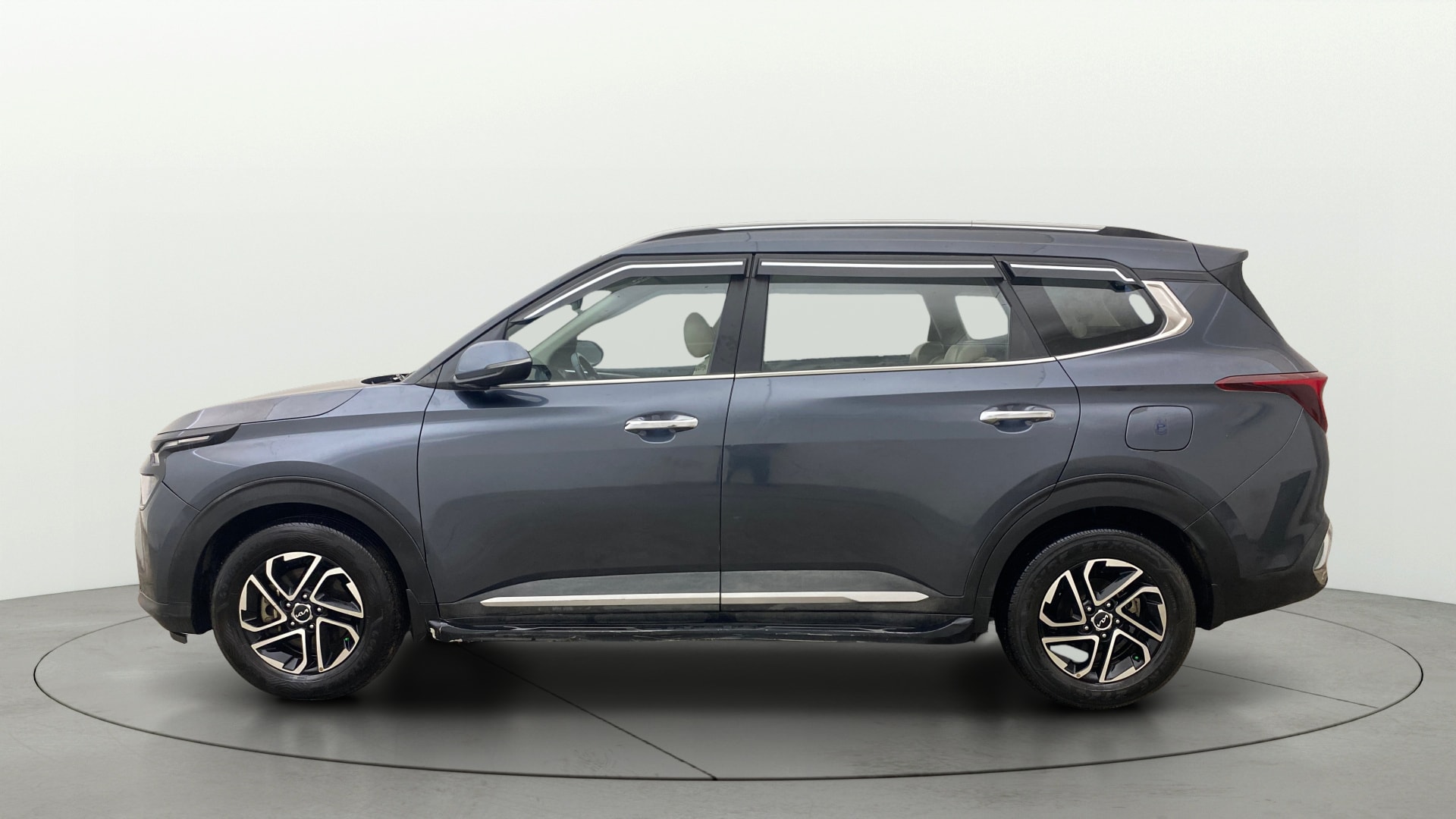 Used 2023 Kia Carens Used 2023 Kia Carens