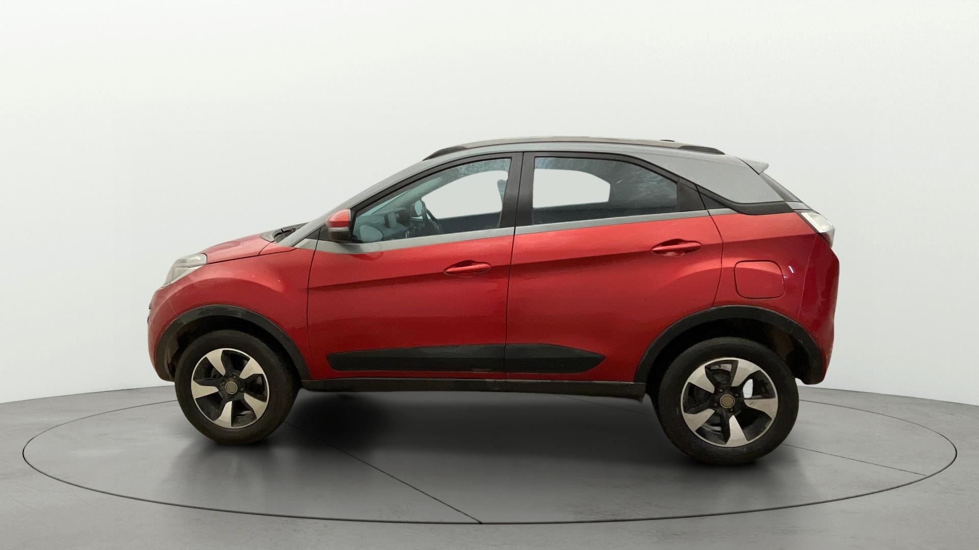 View 2019 Tata Nexon Revotron XE Image 26 Used 2019 Tata Nexon Revotron XE Image 26