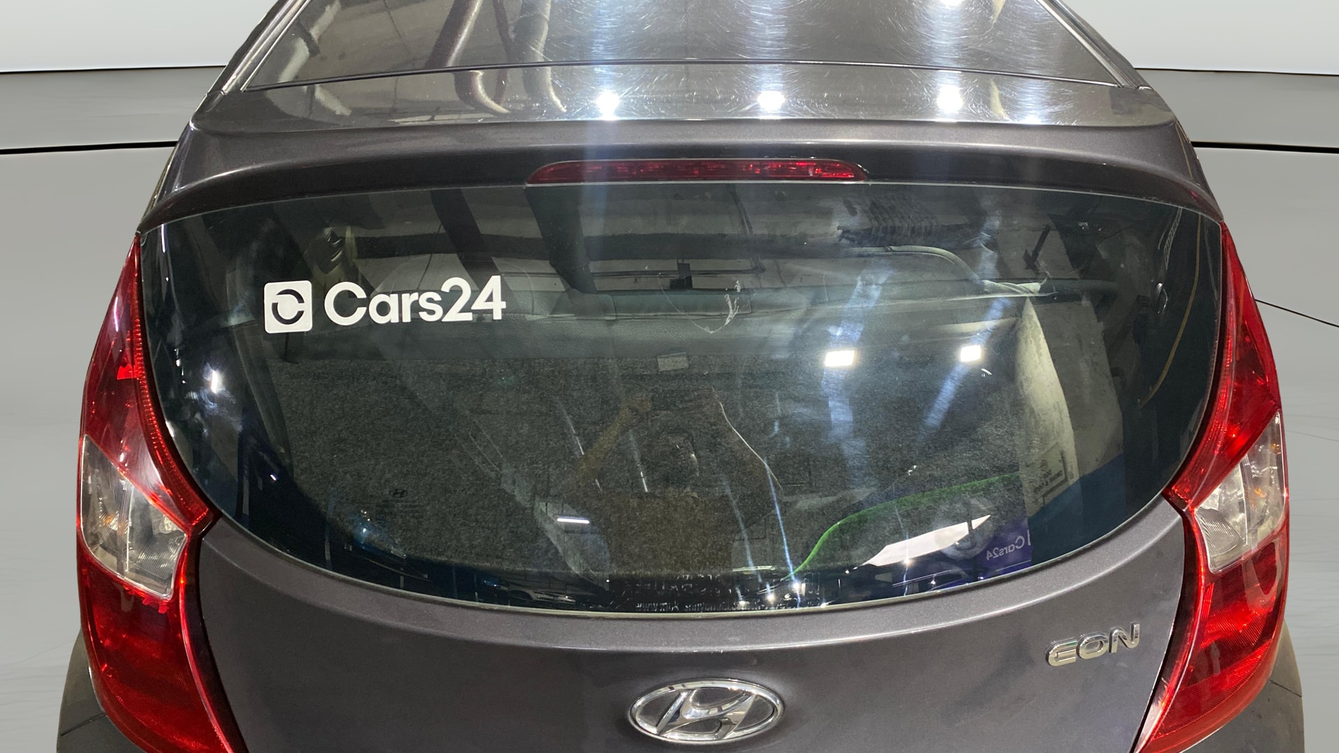 View 2018 Hyundai EON Era Plus Image 4 Used 2018 Hyundai EON Era Plus Image 4