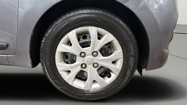 View Hyundai Grand i10 Image 40 Used Hyundai Grand i10 Image 40