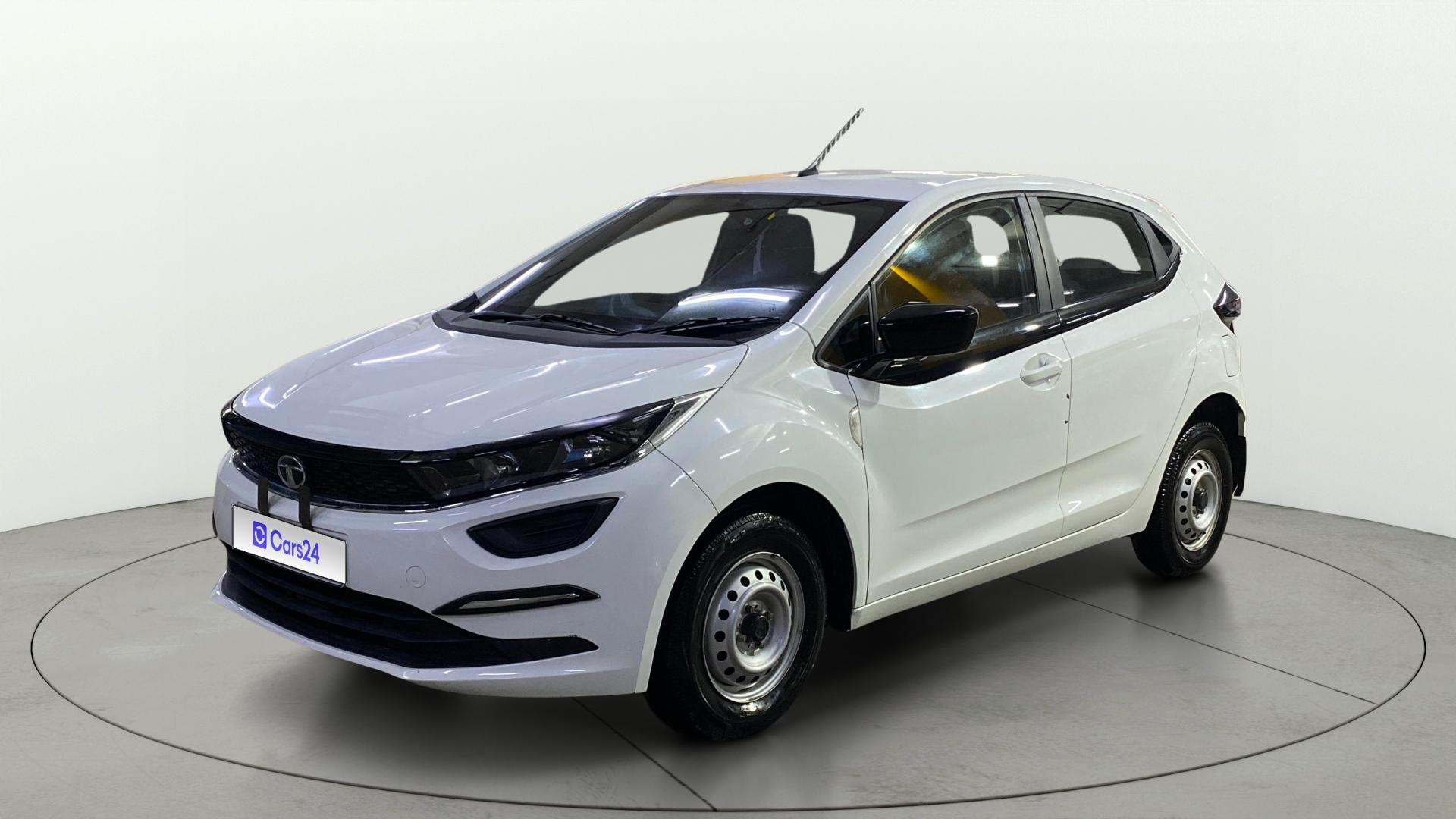 View 2023 Tata Altroz XE Plus Petrol Image 35 Used 2023 Tata Altroz XE Plus Petrol Image 35
