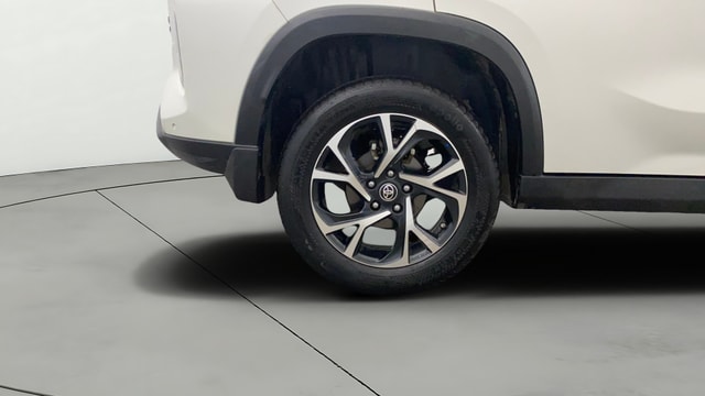 View Toyota Urban Cruiser Hyryder Image 35 Used Toyota Urban Cruiser Hyryder Image 35
