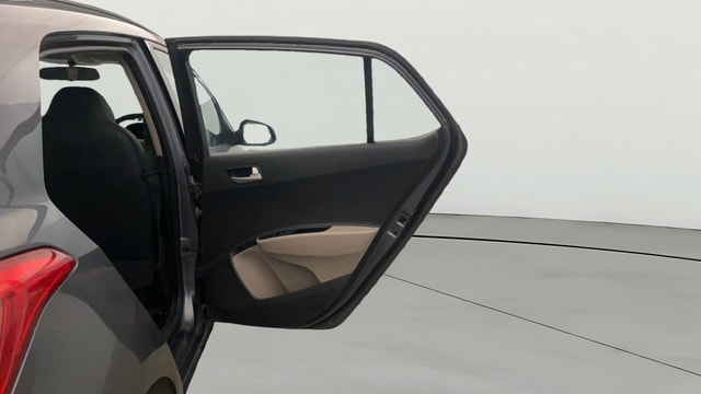 View Hyundai Grand i10 Image 7 Used Hyundai Grand i10 Image 7