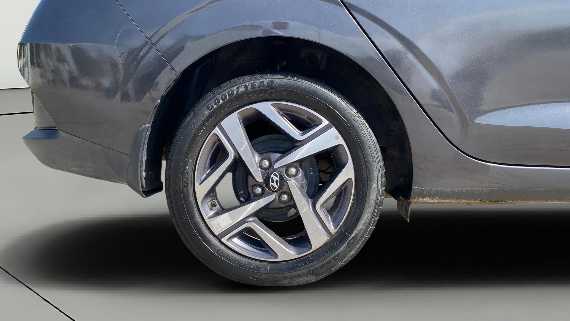 View 2022 Hyundai Aura SX MT CNG Image 24 Used 2022 Hyundai Aura SX MT CNG Image 24