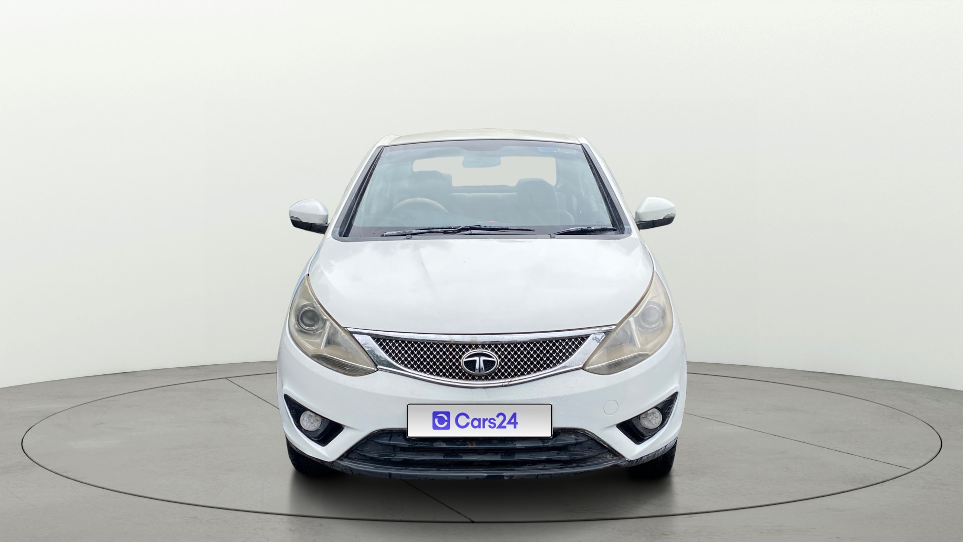 View 2015 Tata Zest XT Petrol Image 1 Used 2015 Tata Zest XT Petrol Image 1