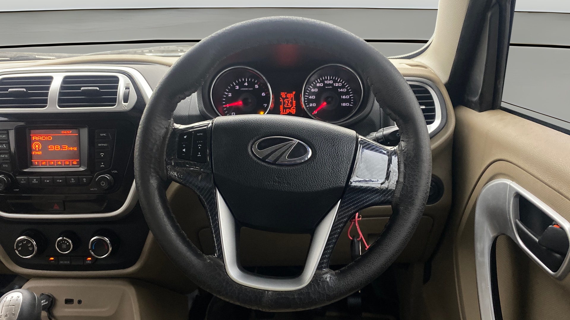 Used 2018 Mahindra TUV300 Used 2018 Mahindra TUV300