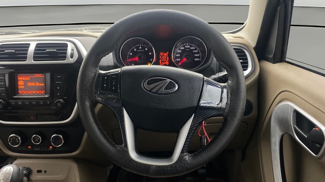 View Mahindra TUV300 Image 22 Used Mahindra TUV300 Image 22