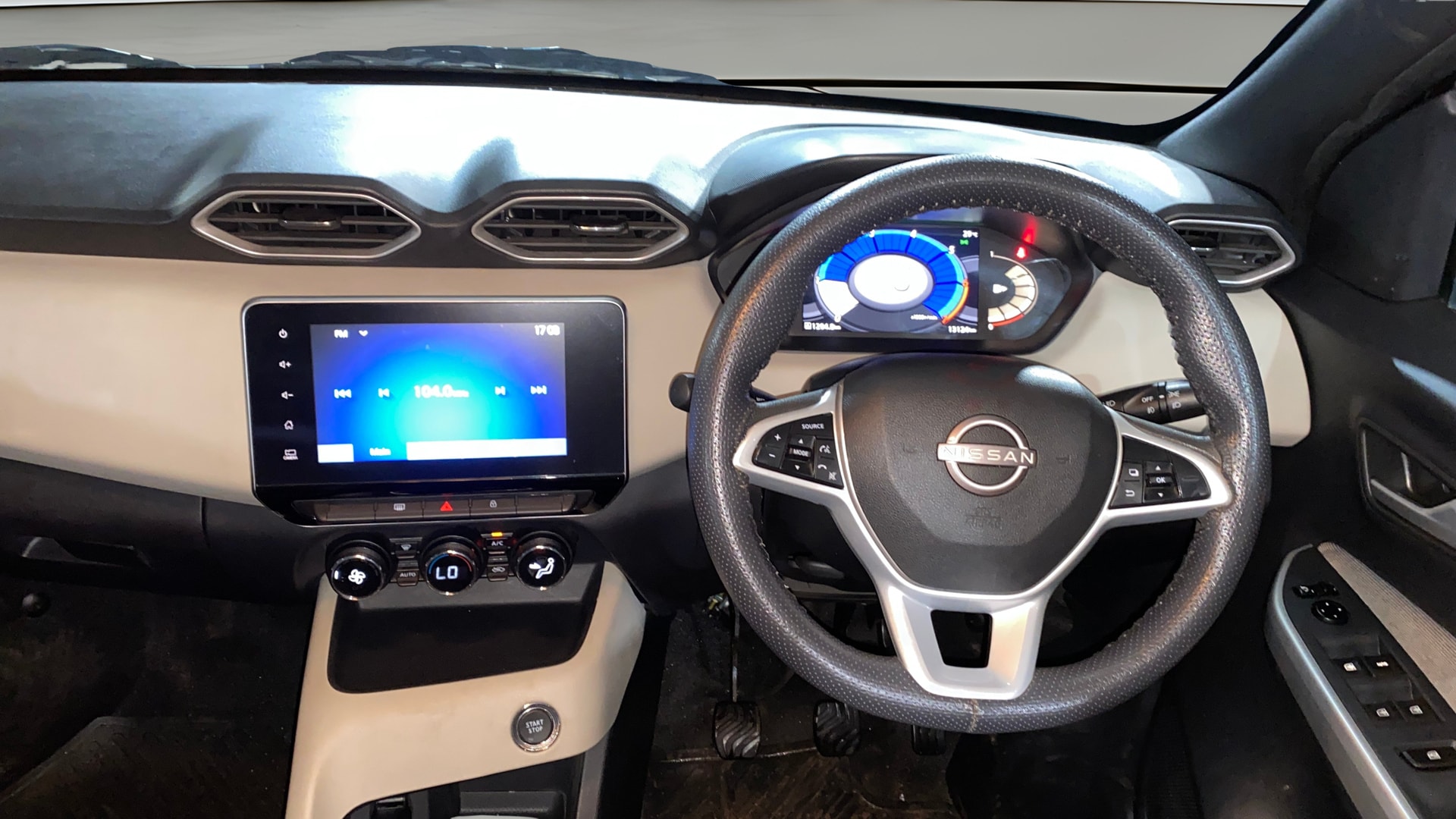 Used 2022 Nissan Magnite Used 2022 Nissan Magnite
