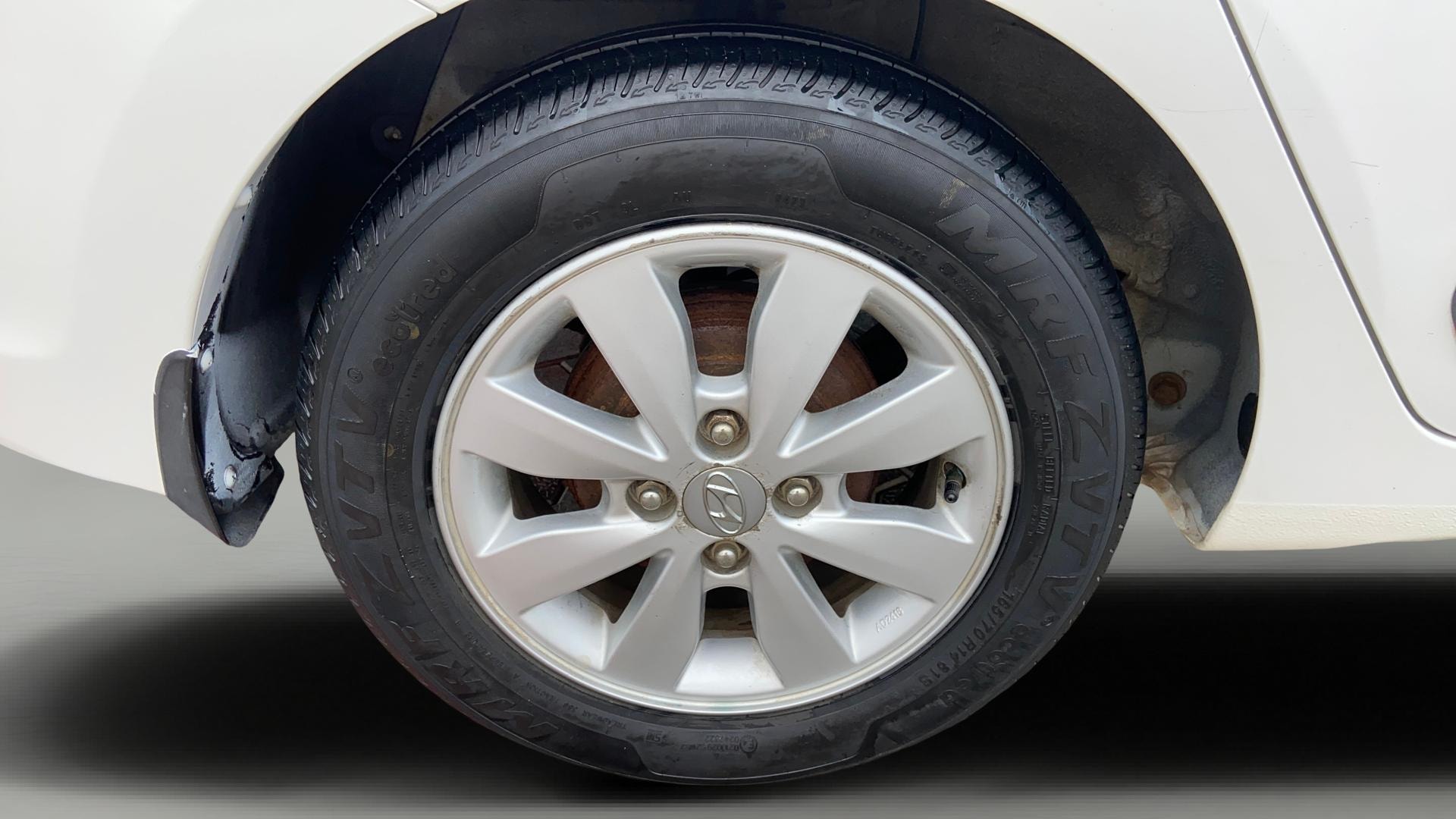 View 2016 Hyundai Xcent SX Diesel Image 24 Used 2016 Hyundai Xcent SX Diesel Image 24