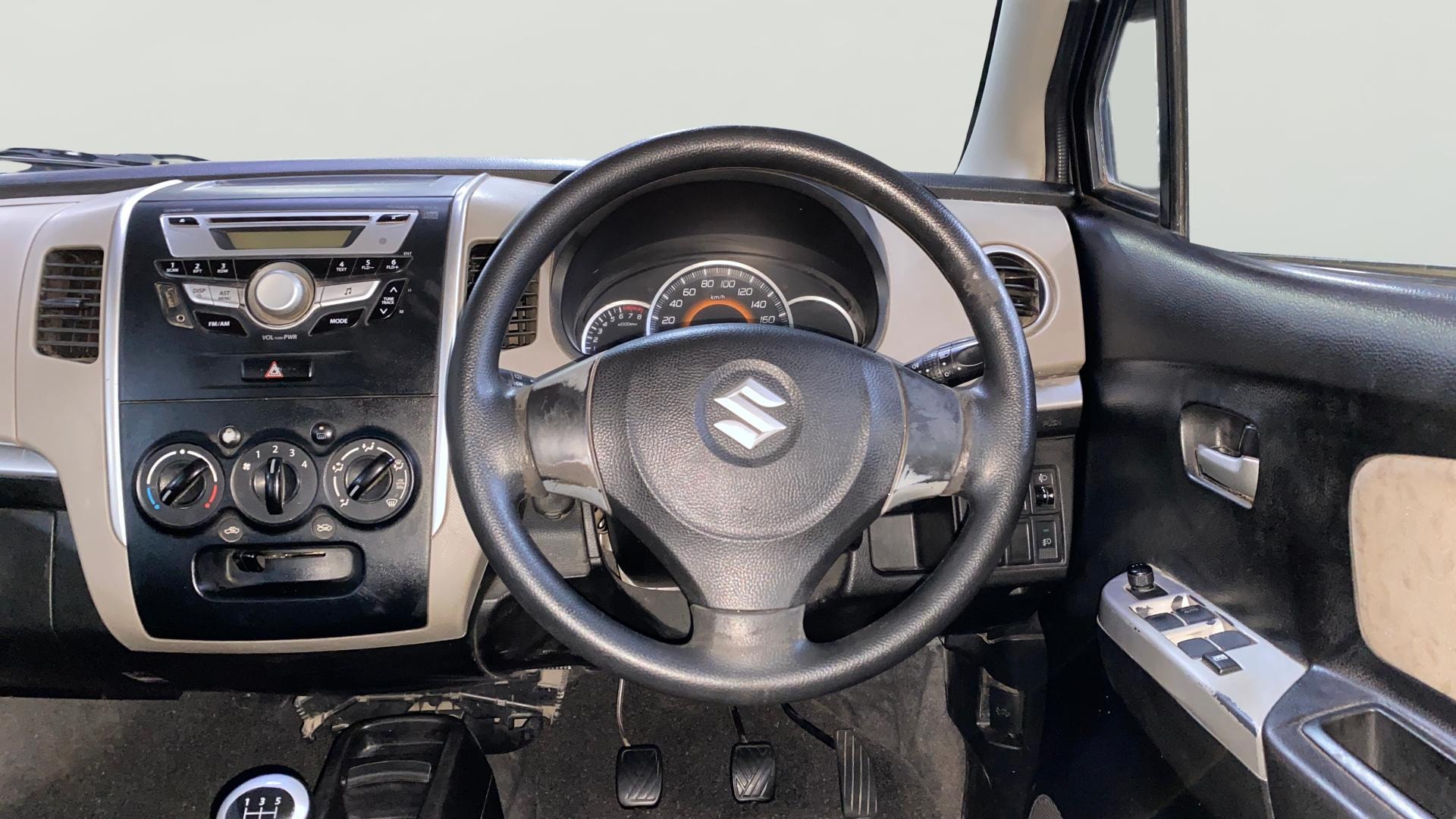 View 2014 Maruti Suzuki 1000 Base Variant Image 12 Used 2014 Maruti Suzuki 1000 Base Variant Image 12