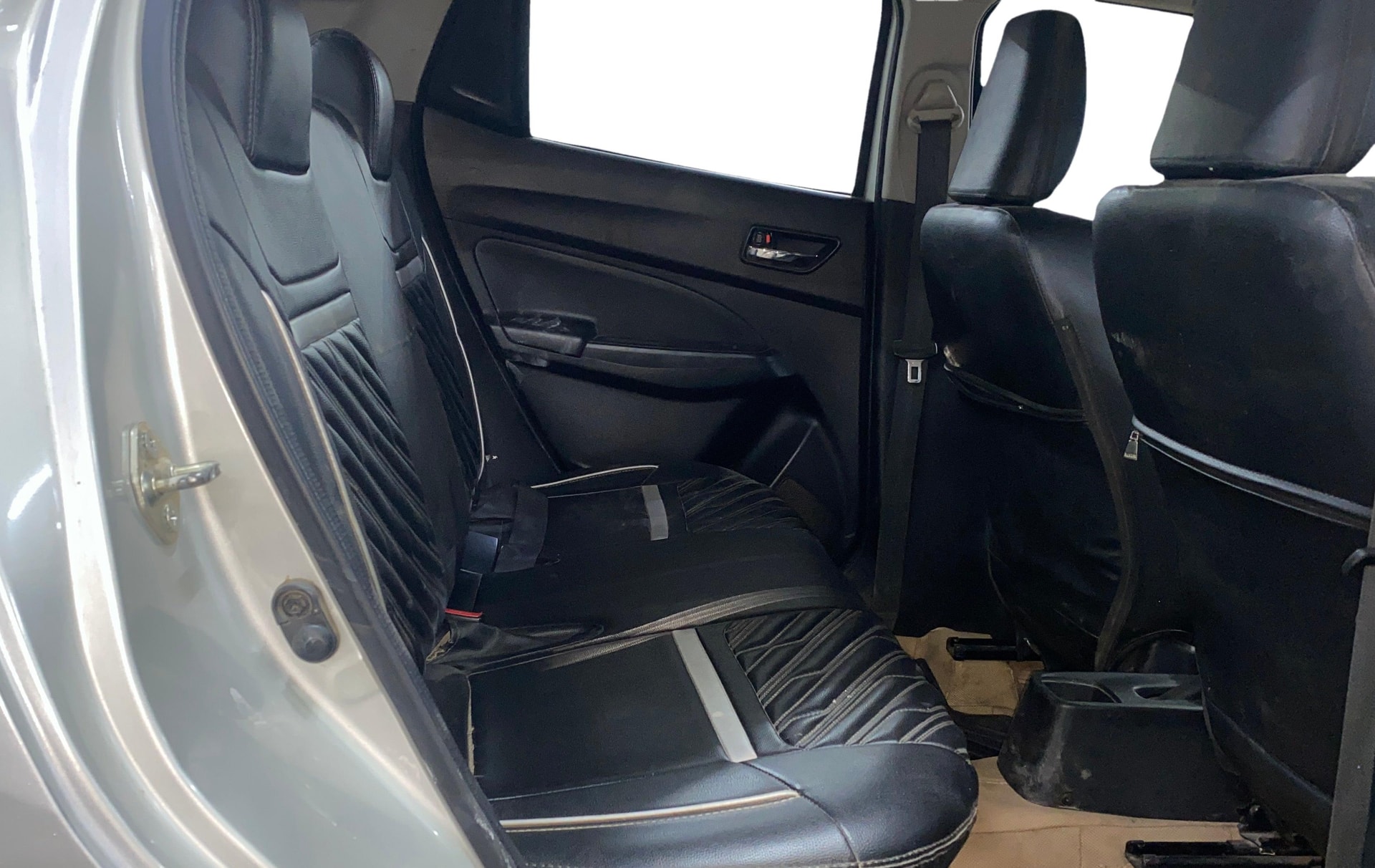 View 2020 Maruti Suzuki 1000 Base Variant Image 33 Used 2020 Maruti Suzuki 1000 Base Variant Image 33