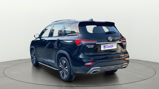 View MG Hector Plus Image 2 Used MG Hector Plus Image 2