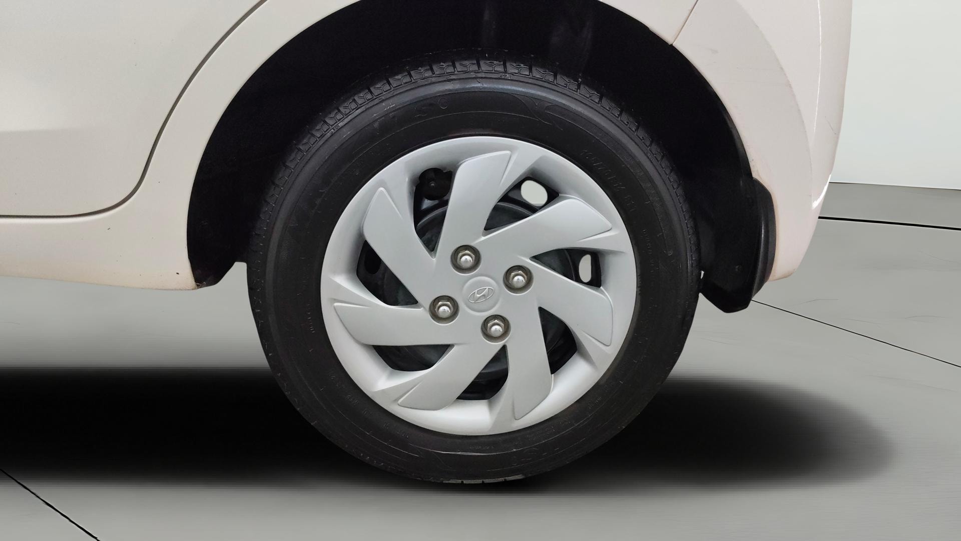 View 2021 Hyundai New Santro D-Lite Petrol Image 11 Used 2021 Hyundai New Santro D-Lite Petrol Image 11