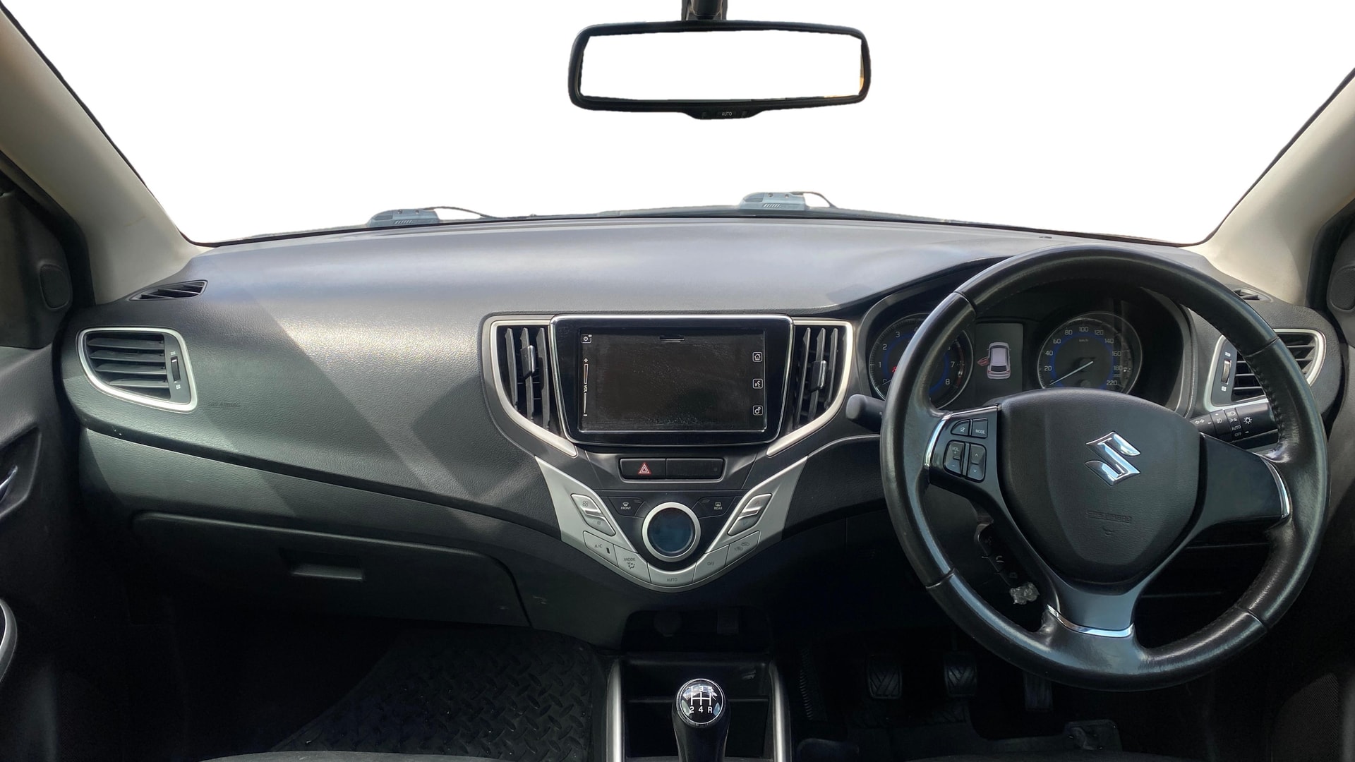 View 2018 Maruti Suzuki 1000 Base Variant Image 15 Used 2018 Maruti Suzuki 1000 Base Variant Image 15
