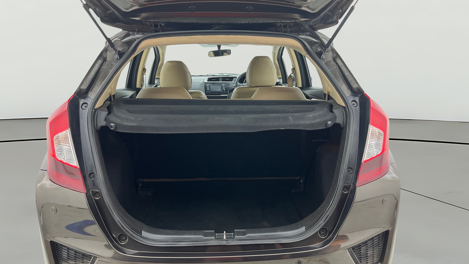 View 2019 Honda Jazz E MT Diesel Image 39 Used 2019 Honda Jazz E MT Diesel Image 39