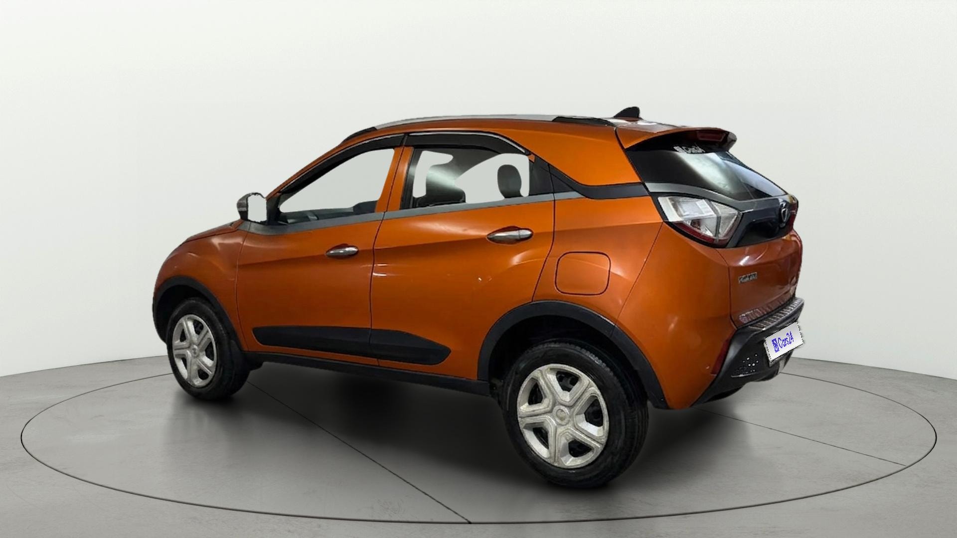 View 2019 Tata Nexon Revotron XM Image 2 Used 2019 Tata Nexon Revotron XM Image 2