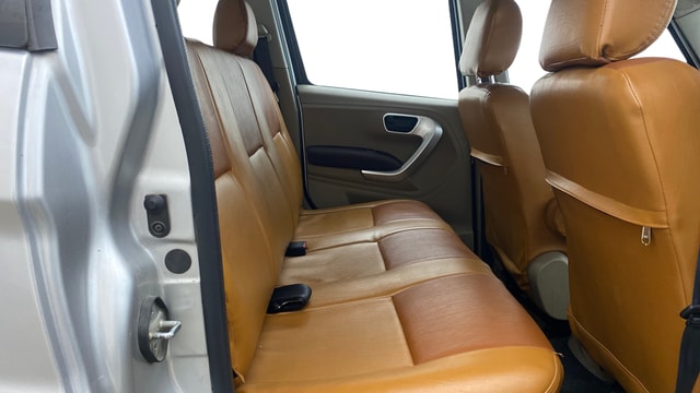 View Mahindra TUV300 Image 29 Used Mahindra TUV300 Image 29