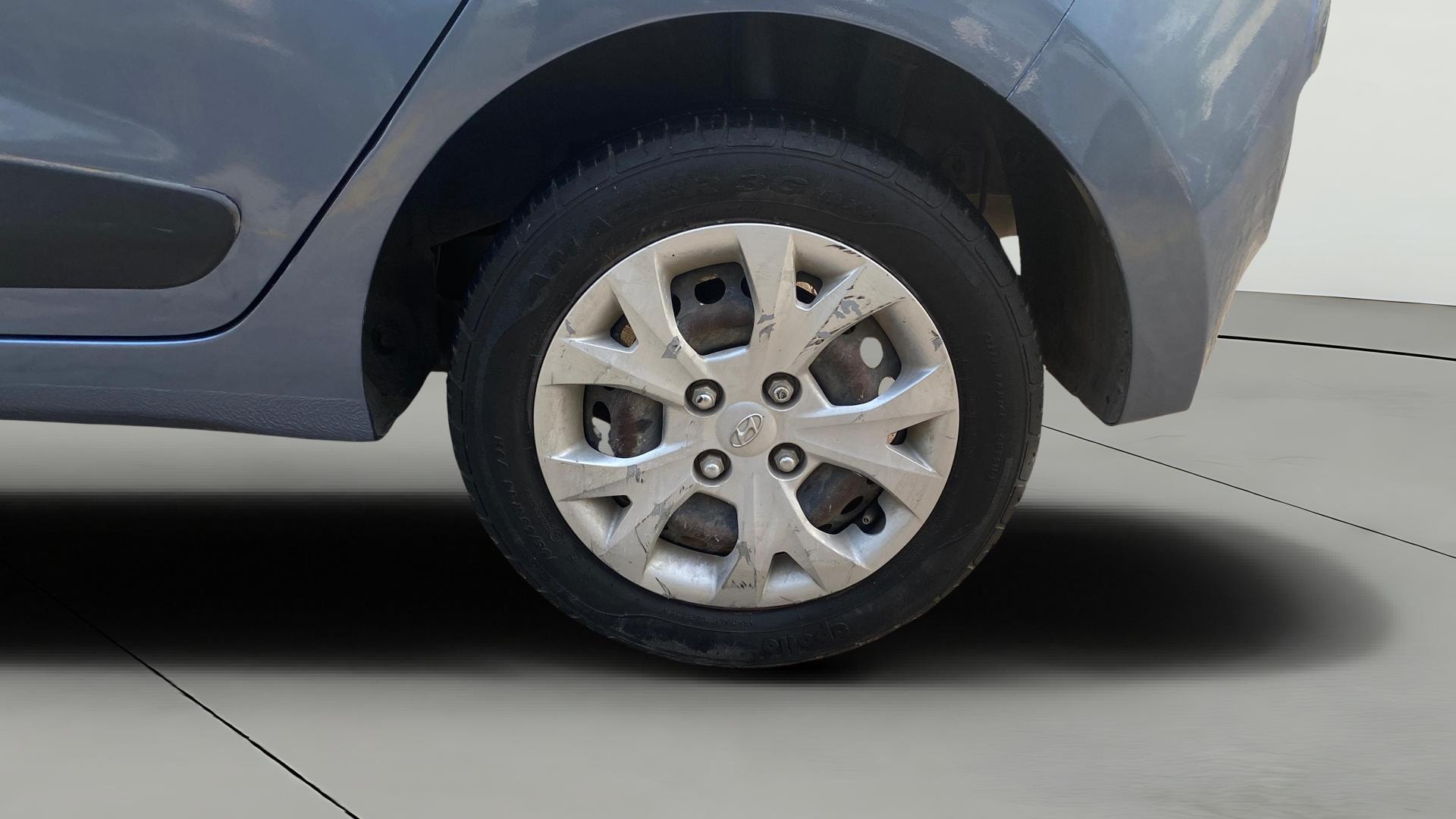 View 2016 Hyundai Grand i10 Sportz 1.2 Kappa Image 11 Used 2016 Hyundai Grand i10 Sportz 1.2 Kappa Image 11