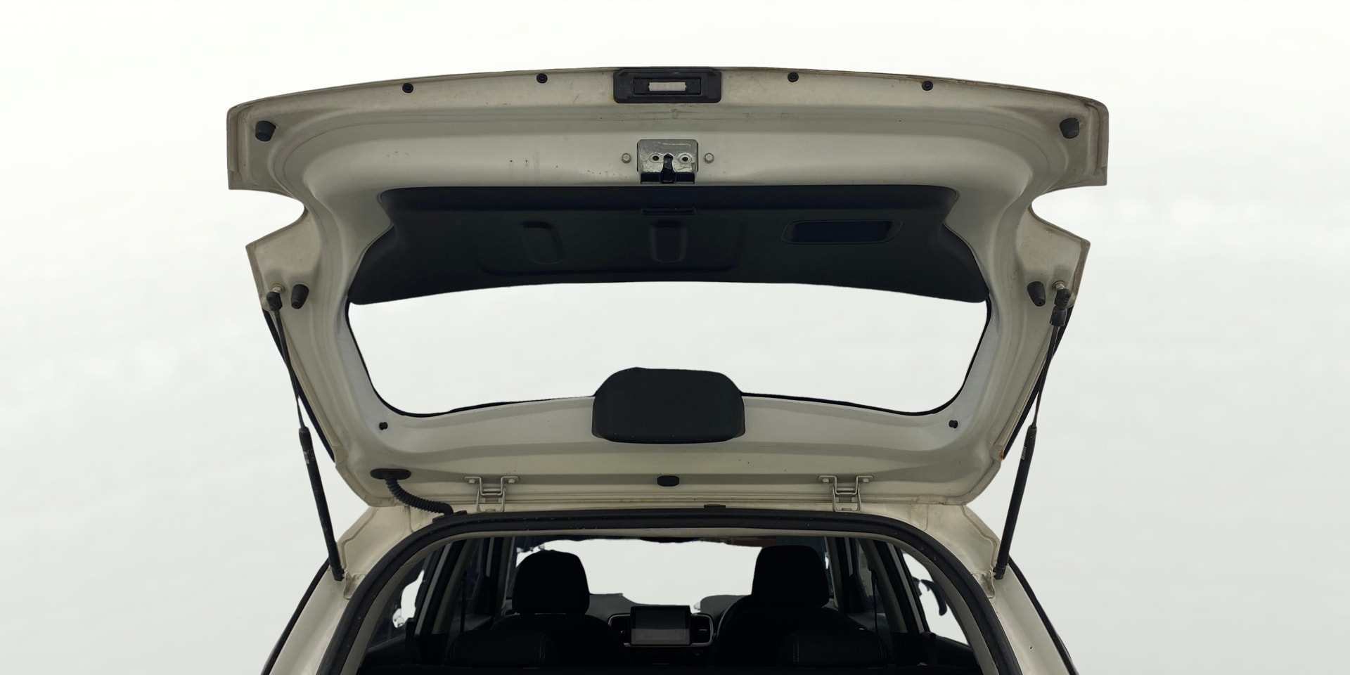 View 2019 Hyundai Venue SX Plus 1.0 Petrol AT Image 17 Used 2019 Hyundai Venue SX Plus 1.0 Petrol AT Image 17