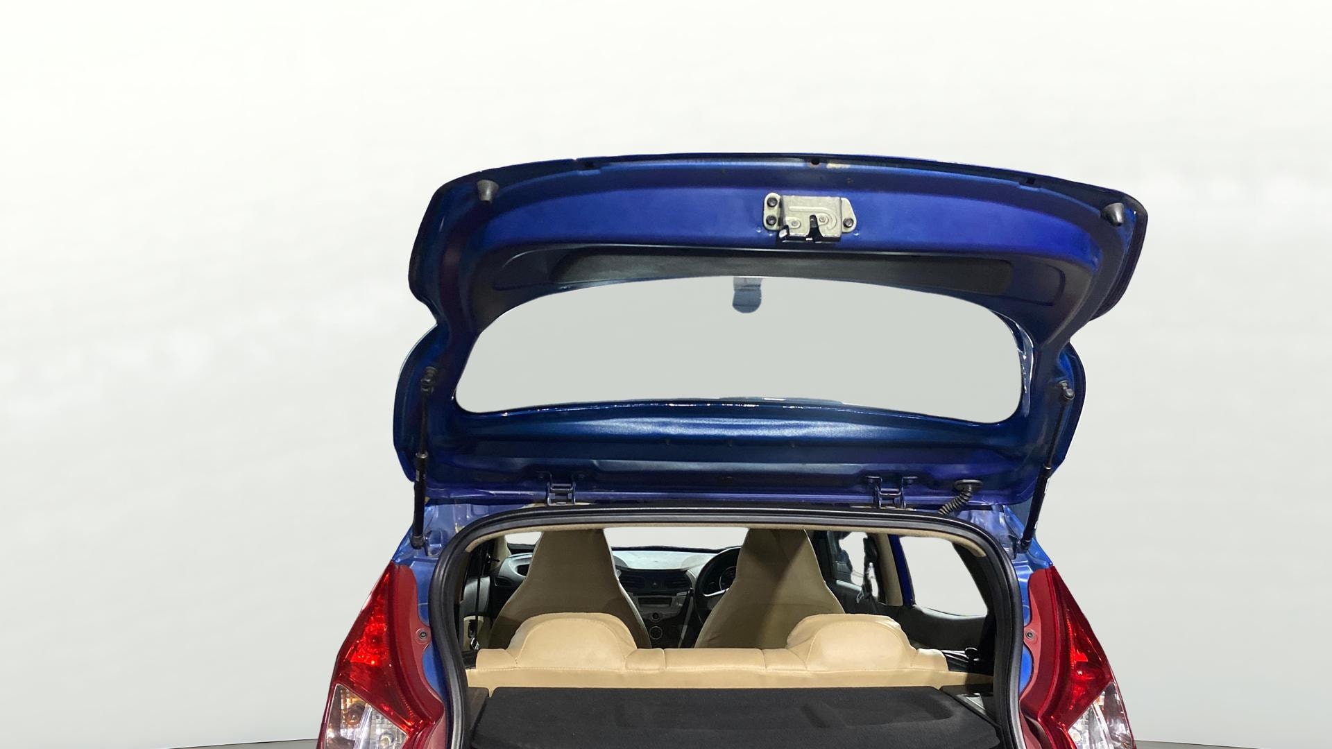 View 2013 Hyundai EON Sportz Image 16 Used 2013 Hyundai EON Sportz Image 16
