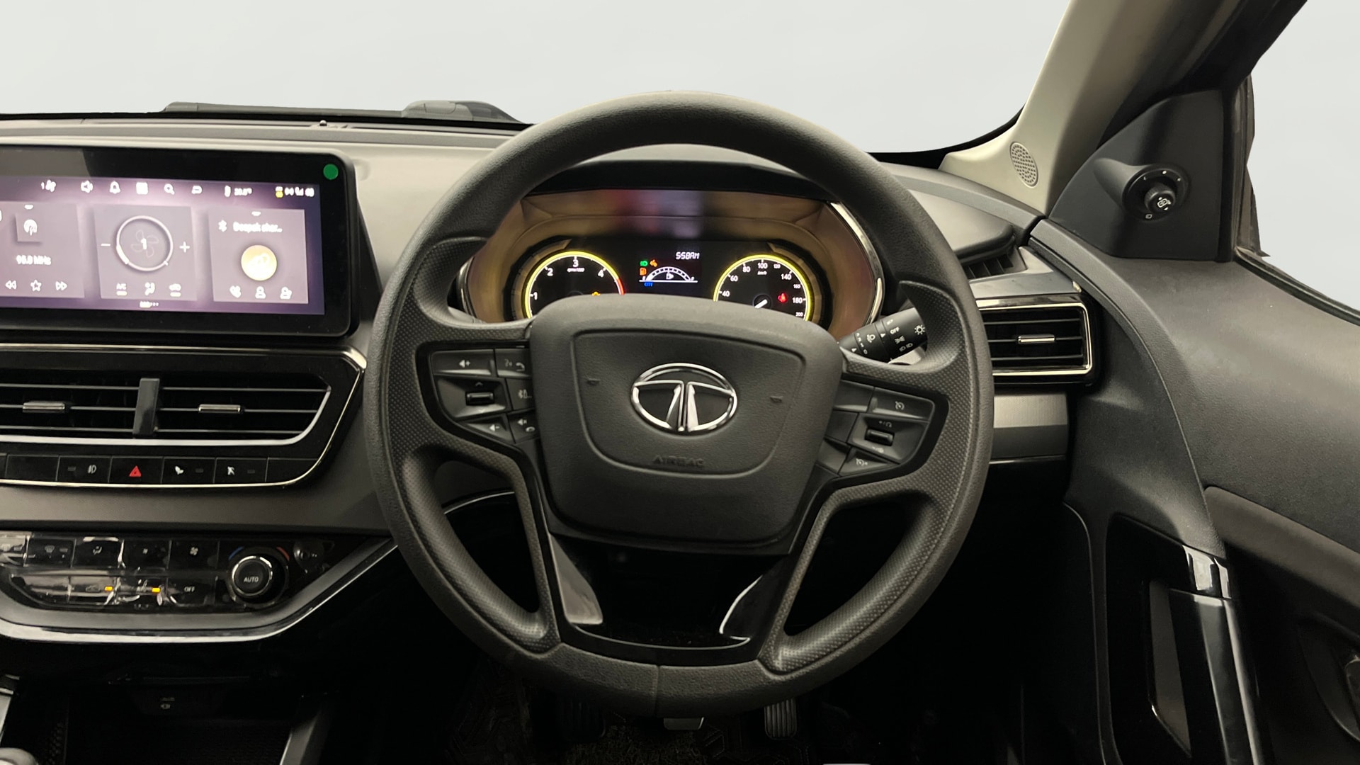 View 2023 Tata Harrier XE Image 13 Used 2023 Tata Harrier XE Image 13