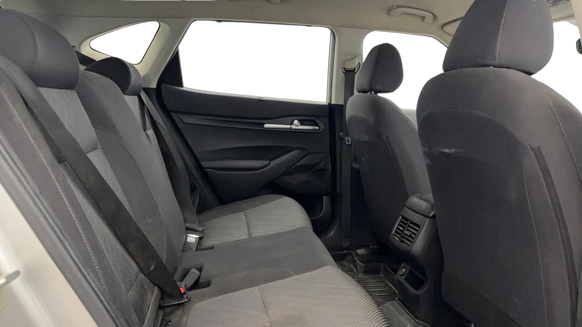 View 2022 Kia Seltos Smartstream G1.5 6MT HTK Plus Image 30 Used 2022 Kia Seltos Smartstream G1.5 6MT HTK Plus Image 30